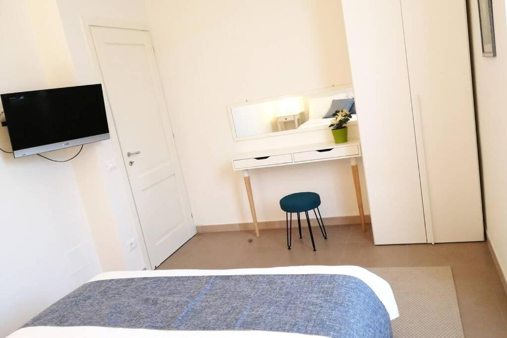 Charming & Spacious Florentine Home Just Two Mins From Tram Stop Florence Luaran gambar