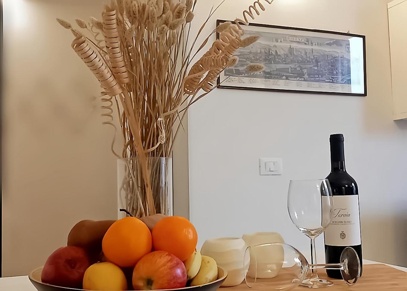 Charming & Spacious Florentine Home Just Two Mins From Tram Stop Florence Luaran gambar